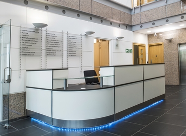  Meeting room hire in Northampton, 400 Pavilion Dr, 17 m² - MatchOffice.co.uk