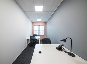 100 m² Meeting room in Luton, Capability Green 960 (LU1 3PE) - 4 | MatchOffice