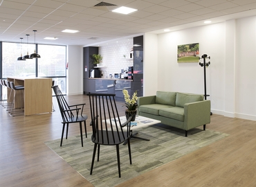  Meeting room hire in High Wycombe, Aston Court, 100 m² - MatchOffice.co.uk