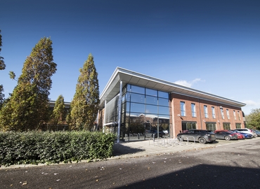 100 m² Convention center in High Wycombe, Aston Court (HP11 1JU) - 8 | MatchOffice.com