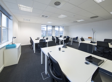 100 m² Conference center in Nottingham, Herald Way (DE74 2TZ) - 16 | MatchOffice.com