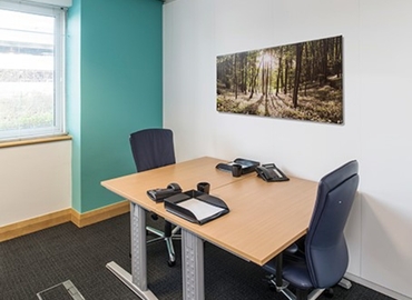  Meeting room for rent in West London, Highbridge, 100 m² - MatchOffice.co.uk