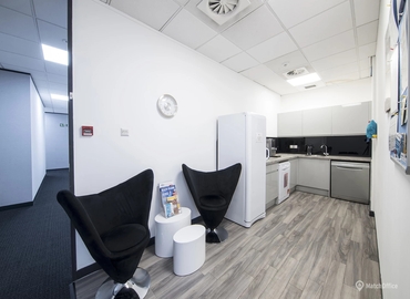 Meeting room in Reading, Imperial Way, 100 m² - MatchOffice.co.uk