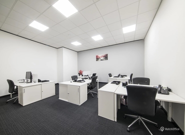 Meeting room in Reading, Imperial Way, 100 m² - MatchOffice.co.uk