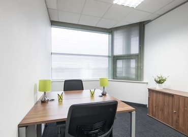 100 m² Conference hall in Reading, Imperial Way (RG2 0TD) - 9 | MatchOffice