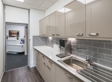 100 m² Convention center in Stirling, Lomond Court (FK9 4TU) - 0 | MatchOffice.com