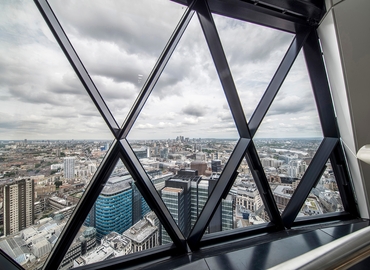  Meeting room hire in The City of London, St Mary Axe 63, 100 m² - MatchOffice.co.uk
