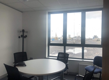 Business centre  in Belfast, 33 Clarendon Dock, 18 m² - MatchOffice.co.uk