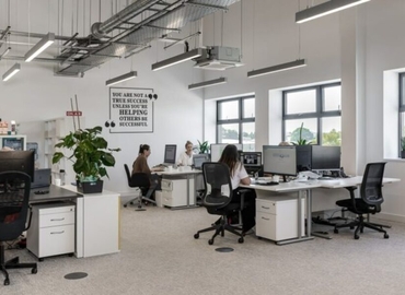40 m² Business park in Dorset, Aviation Park West (BH23 6EW) - 4 | MatchOffice.com
