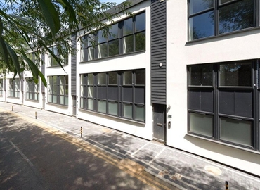 Business center Restmor Way SM6 7AH Wallington