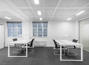 Business center 1-5 London Place OX4 1BD Oxford