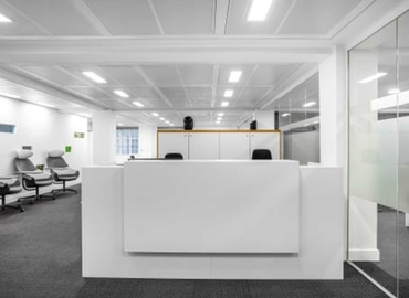 Business center 1-5 London Place OX4 1BD Oxford