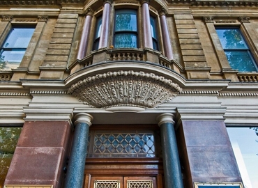 Business center Trafalgar Square, Building-859 EH53 0LZ Central London