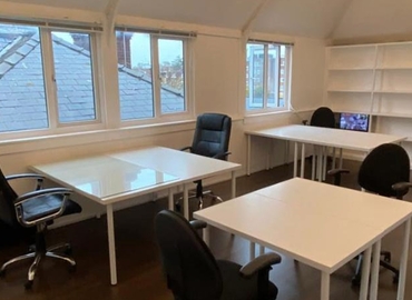 50 m² Serviced office in South London, Claremont Road 6 (KT6 4QU) - 1 | MatchOffice.com