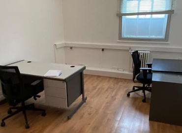 Business center Hanger Lane 33 W5 3HU West London