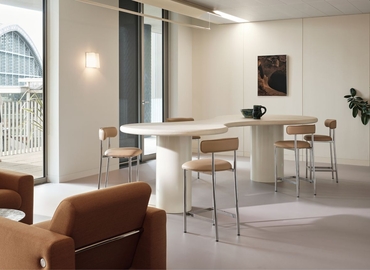 Business center 1 Pancras Square N1C 4AG The City of London
