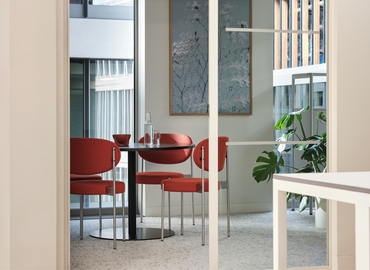 Business center 1 Pancras Square N1C 4AG The City of London