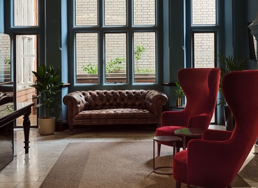 Business center 15 Stratton Street W1J 8LQ The City of London