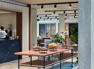 Business center 221 Pentonville Road N1 9UZ The City of London