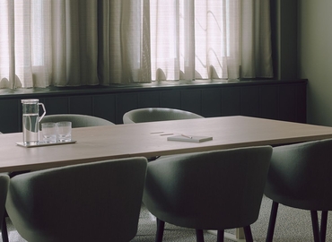 Business center 12 Red Lion Square WC1R 4HQ Central London