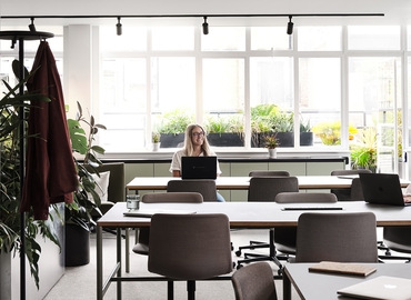 Business center 151 Wardour Street W1F 8WE Central London