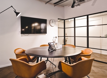 Business center 7 Pancras Square N1C 4AG The City of London