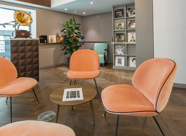 Business center 10 Bloomsbury Way WC1A 2SL Central London