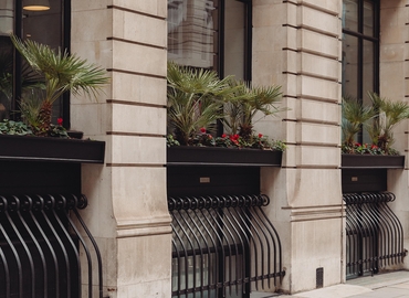 Business center 3 Lloyd's Avenue EC3N 3DS The City of London