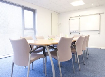 10 m² Serviced office in Hampshire, Caxton Close (SP10 3FG) - 4 | MatchOffice