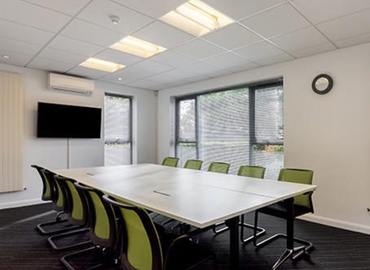 10 m² Business space in Hampshire, Caxton Close (SP10 3FG) - 9 | MatchOffice.com