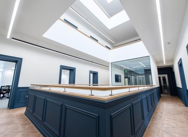 Business center 70 Pall Mall, St James's SW1Y 5NQ The City of London