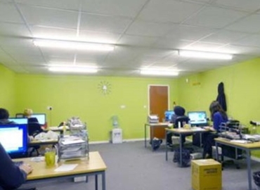 Business center Knowles Lane BD4 9SW West Yorkshire