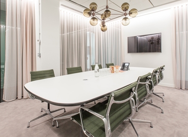 Business center Stacey Street WC2H 8HR Central London