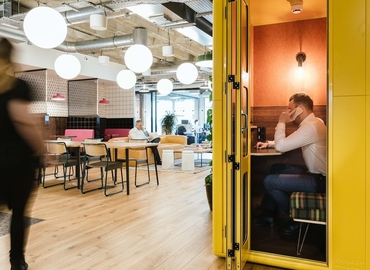 Business center 33 Queen St, London EC4R 1BR The City of London