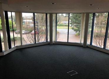 30 m² Meeting room in Birmingham Centre, 2010 (B37 7YS) - 6 | MatchOffice.com