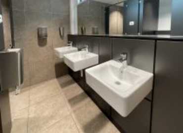 Business center 111 Piccadilly M1 2HY Manchester