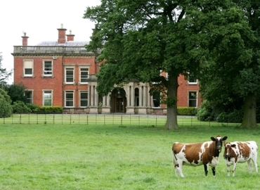 40 m² Convention center in Knutsford, Booths Park (WA16 8QZ) - 3 | MatchOffice