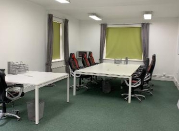 Business center Great North Road 82 AL9 5BL Hatfield