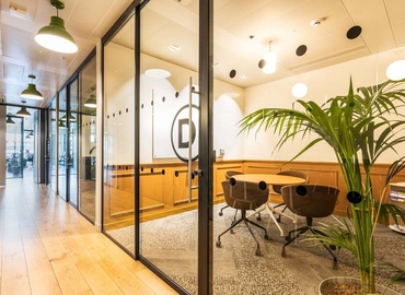 Business center 2 Leman Street, Aldgate Tower E1 8FA The City of London