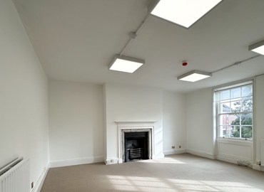 Business center 6 Lower Teddington Road KT1 4ER Kingston upon Thames