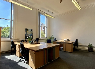 Business center 9 Park Square East LS1 2LH Leeds City Centre