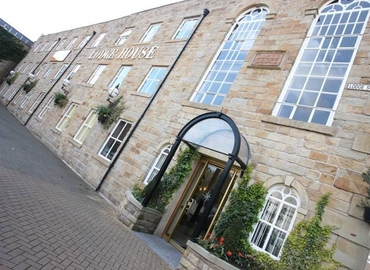 Business center 8 Windmill Street SK11 7HQ Cheshire