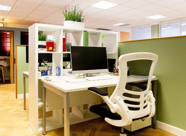 Virtual office in Surrey, Commercial Way 14 (GU21 6ET) - 0 | MatchOffice.com