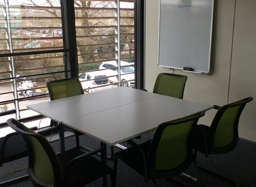 250 m² Business park in Luton, Great Marlings Innovation Centre and Business Base (LU2 8DL) - 8 | MatchOffice