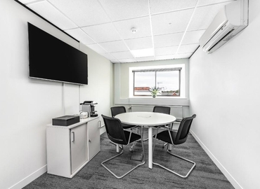 50 m² Serviced office in Wiltshire, Queen Street (SP1 1EY) - 10 | MatchOffice.com