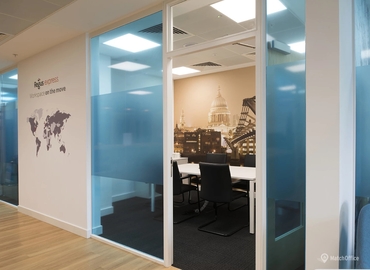 Business center Terminal 2, The Queen’s Terminal TW6 1EW West London