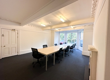 Business center 6 Lower Teddington Road KT1 4ER Kingston upon Thames