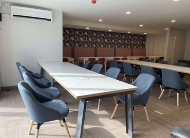 110 m² Shared office  in South London, Brighton Road 360 (CR2 6AL) - 0 | MatchOffice.com