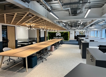 Business center Aviation Park West, Target Rd, East Parley BH23 6EW Dorset