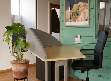 Business center Hornsey Road 465C N19 4DR North London